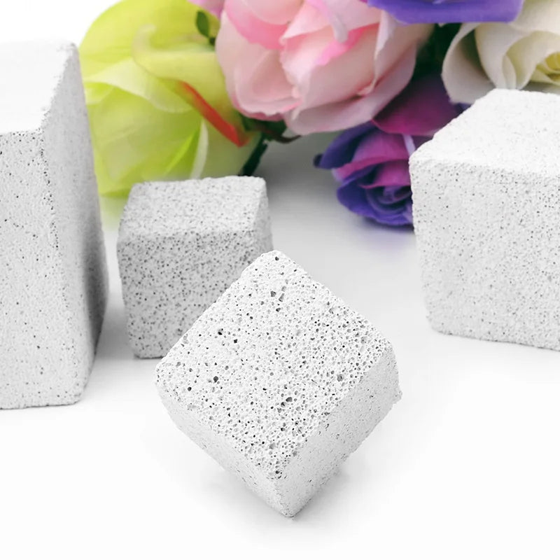 Natural Mineral Molar Stone – Teeth Grinding Chew Toy for Small Pets