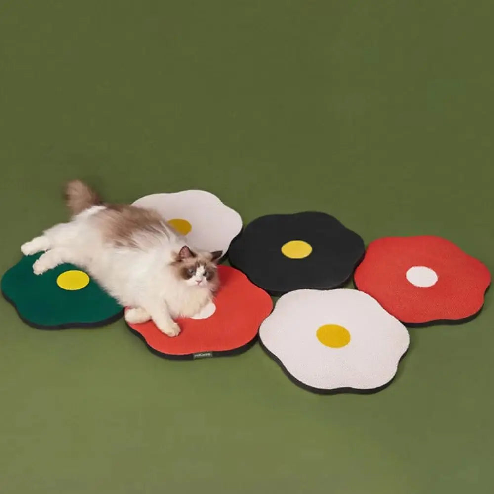 Flower Shape Wall-Mounted Cat Scratching Board – Space-Saving