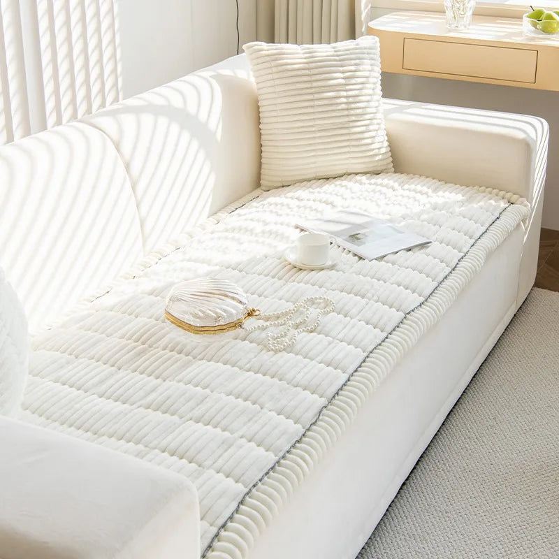 PawHaven – Flannel Quilted Sofa Pad