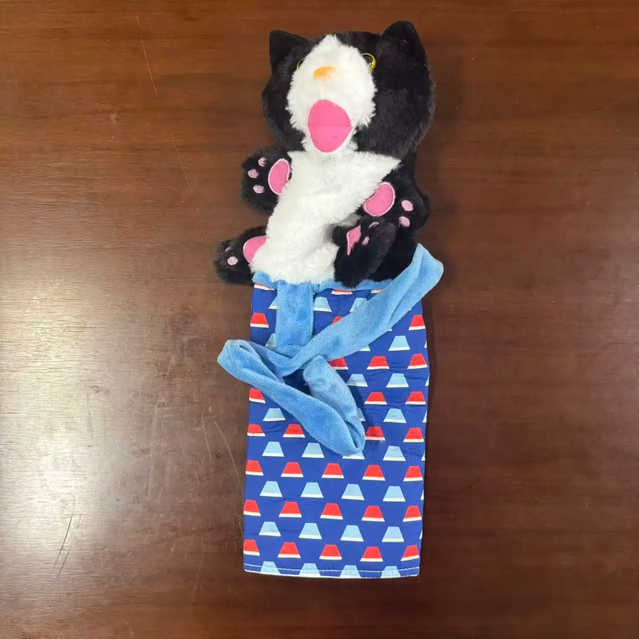 PawPlay Interactive Cat Wrestling Glove
